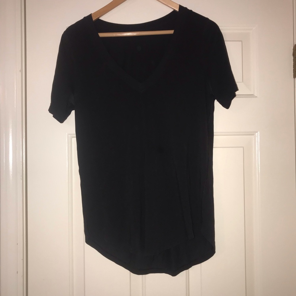 LuluLemon black v neck
